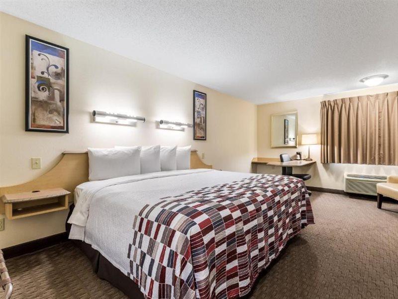 Red Roof Inn Cleveland Airport - Middleburg Heights Εξωτερικό φωτογραφία