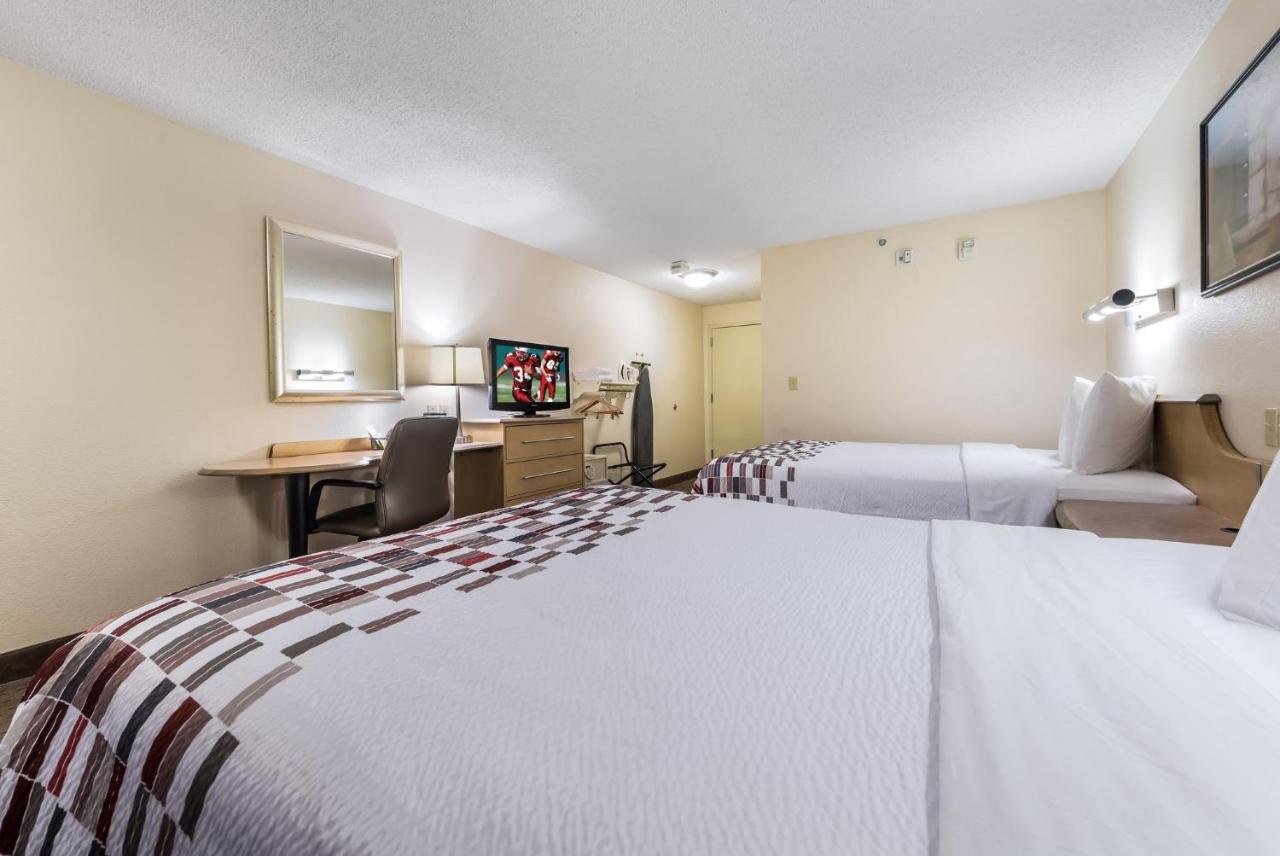 Red Roof Inn Cleveland Airport - Middleburg Heights Εξωτερικό φωτογραφία